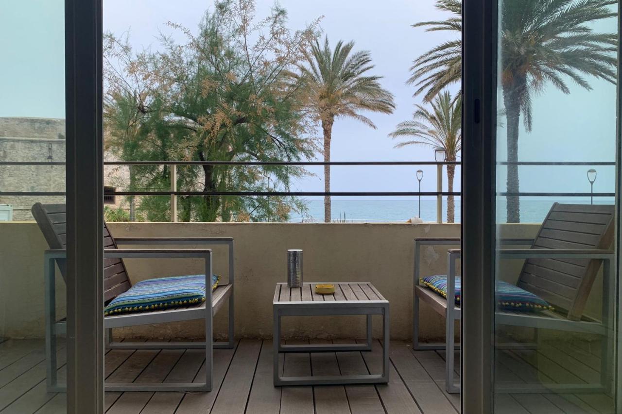 Studio front de mer tout équipé au cœur du centre ville Antibes Extérieur photo