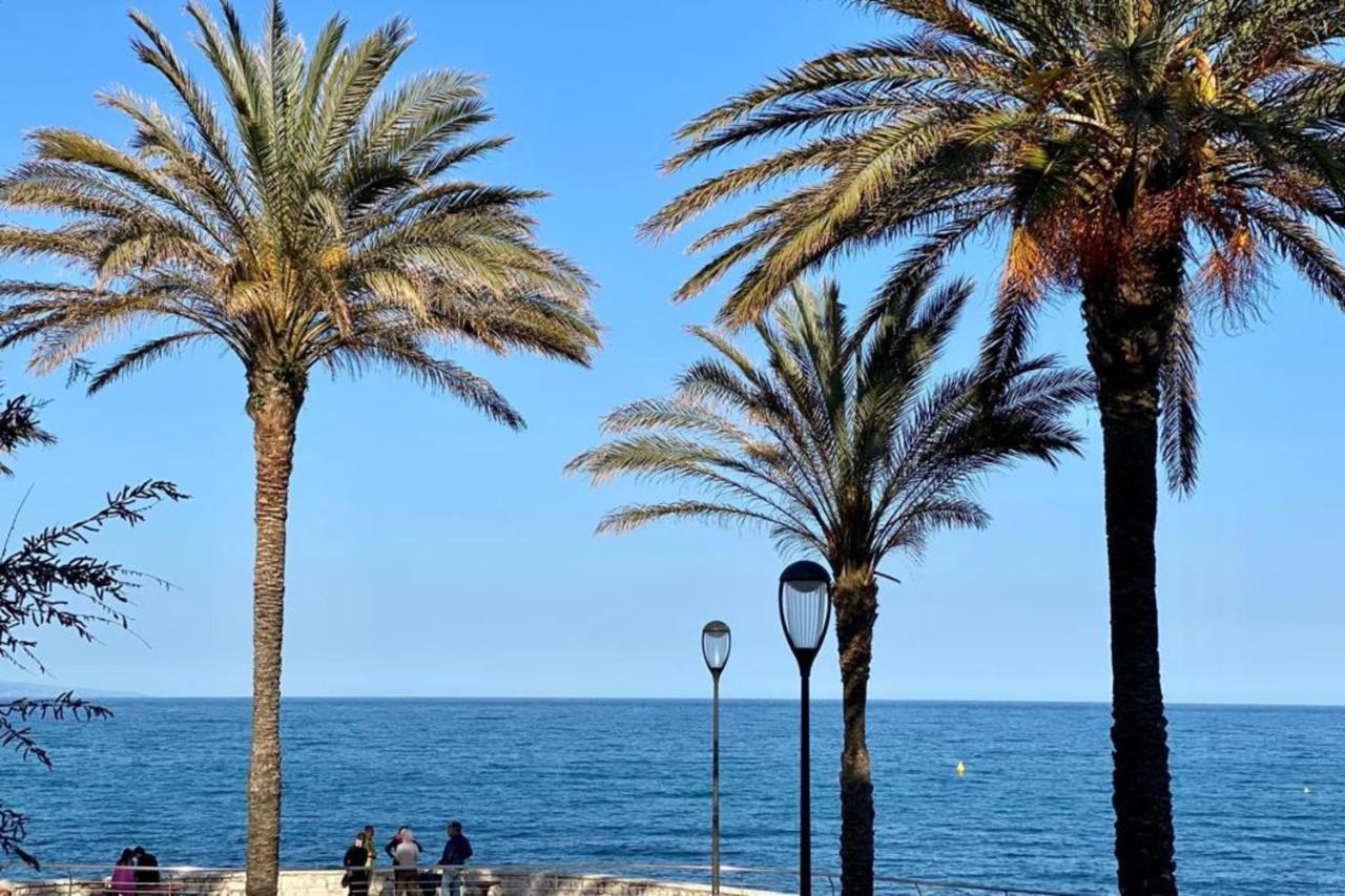 Studio front de mer tout équipé au cœur du centre ville Antibes Extérieur photo