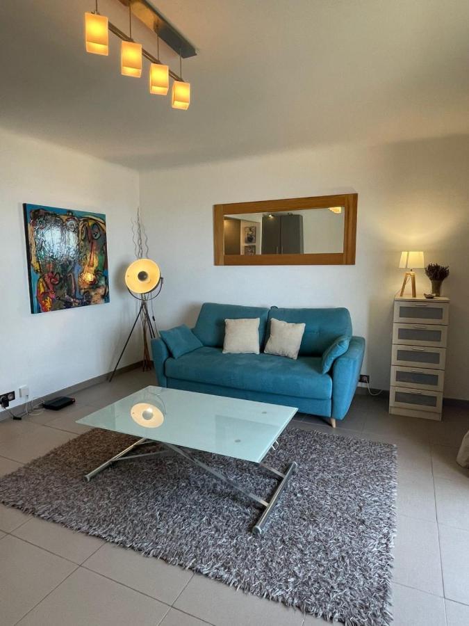 Studio front de mer tout équipé au cœur du centre ville Antibes Extérieur photo