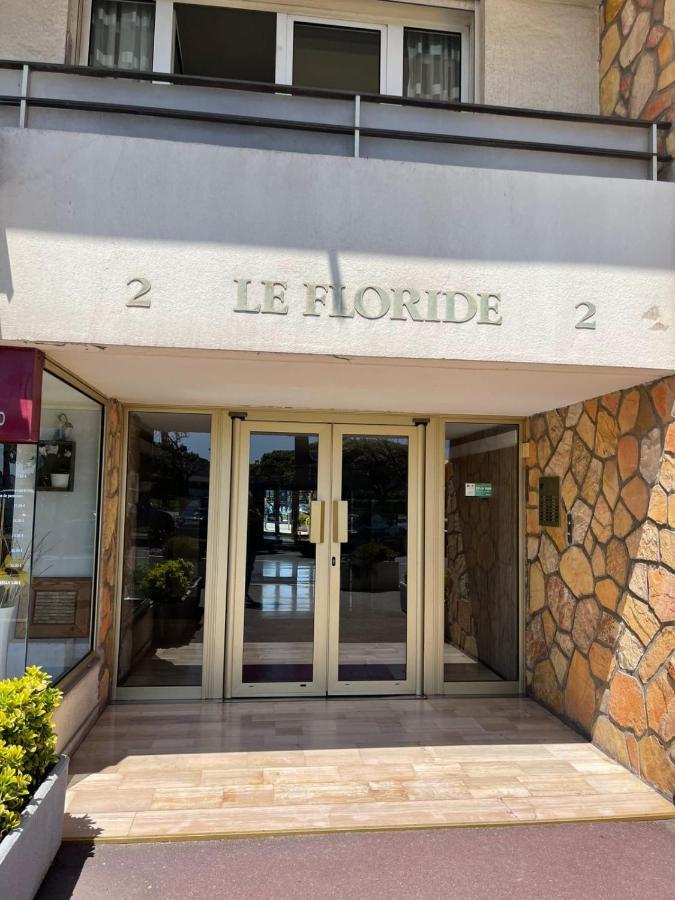 Studio front de mer tout équipé au cœur du centre ville Antibes Extérieur photo